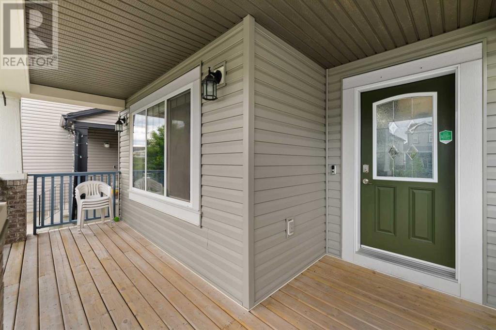23 Copperpond Heights SE