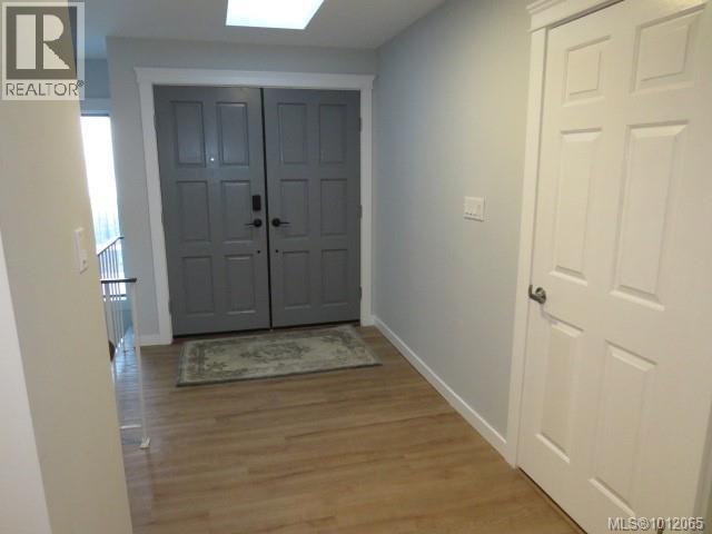 8870 Forest Park Dr