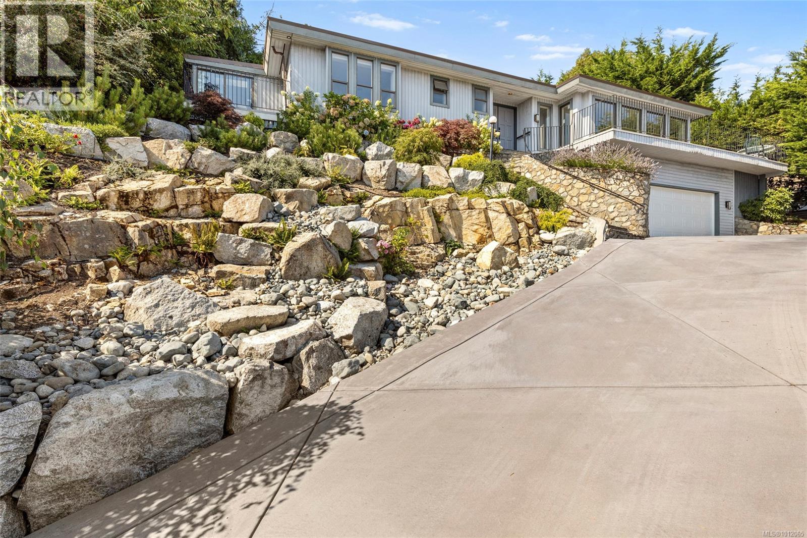 8870 Forest Park Dr