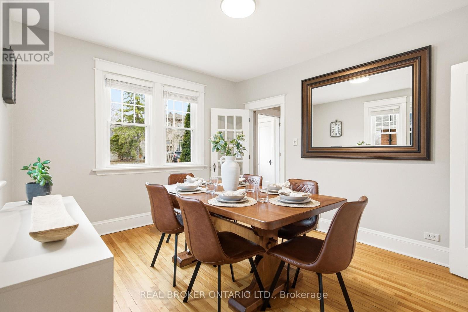 496 HARTLEIGH AVENUE