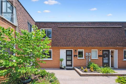 16 - 120 COUNTRY CLUB DRIVE Guelph (Victoria North) ON N1E3K7