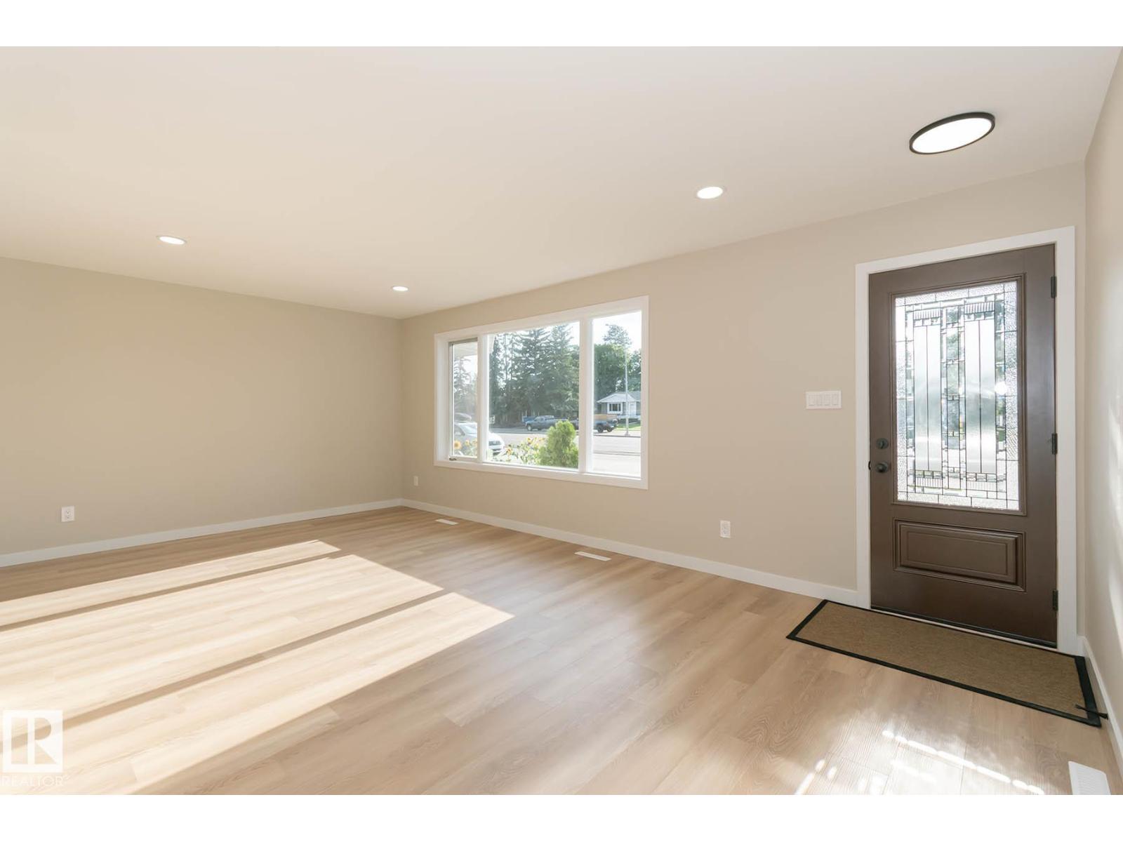 7923 159 ST NW