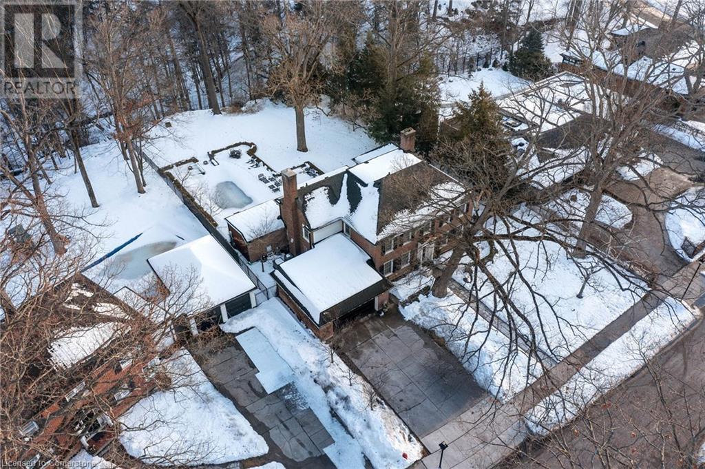 5 MAYFAIR Place