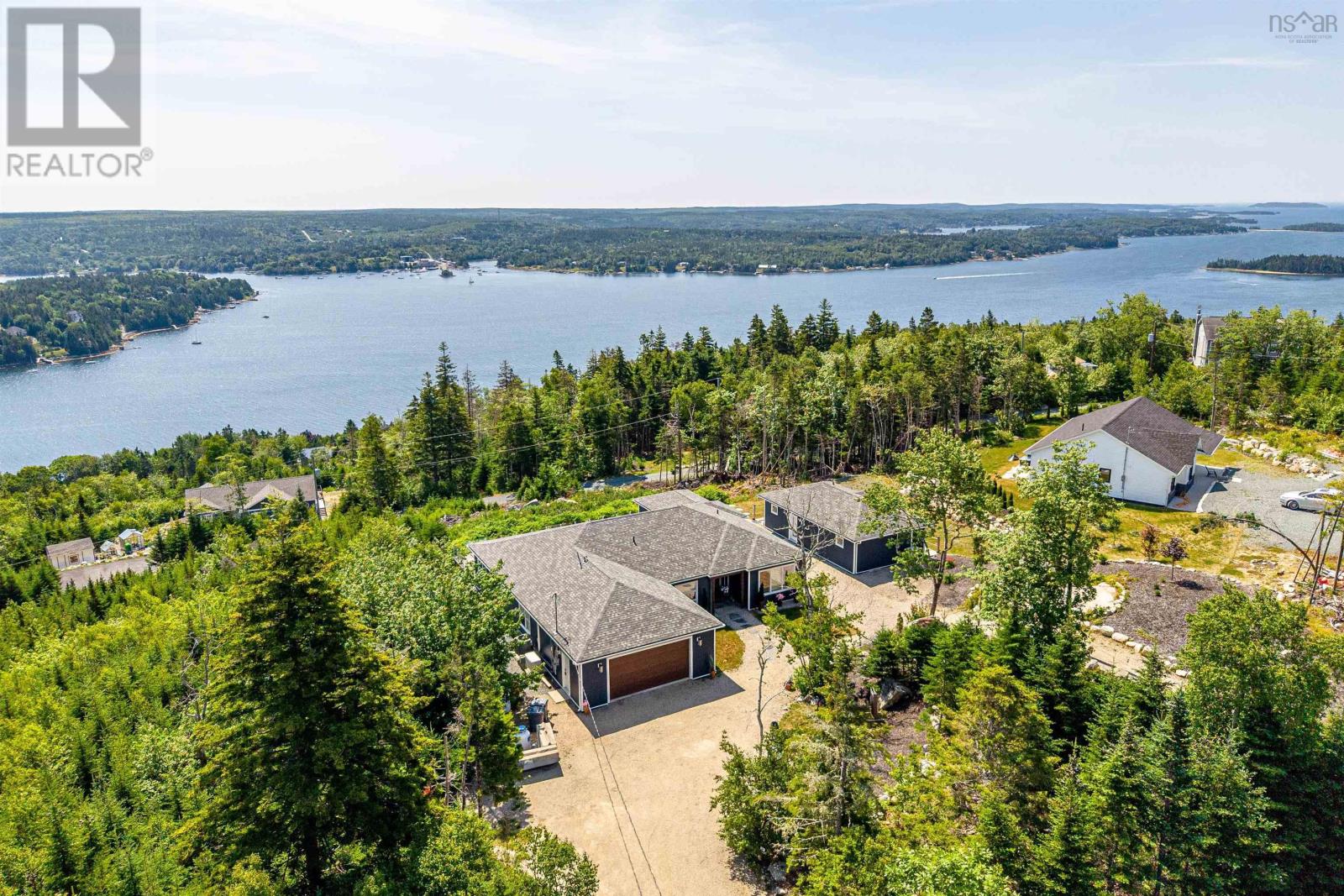 107 Amelinda Crescent