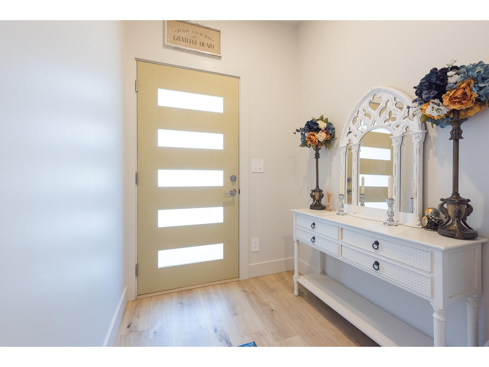 3 1928 WOODSIDE BOULEVARD|Mt Woodside