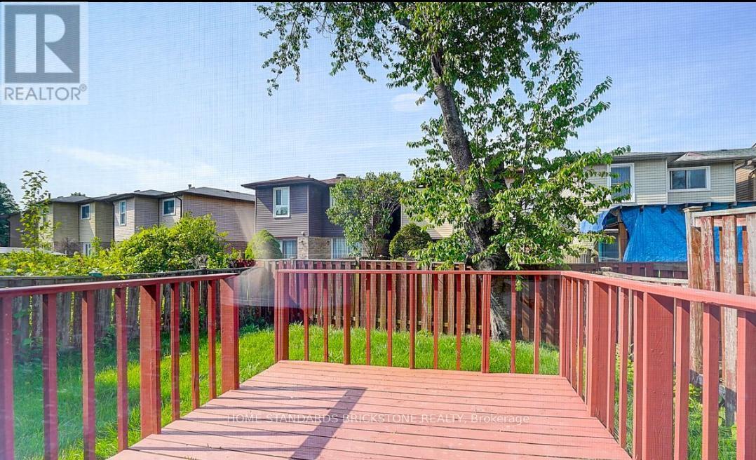 24 BARRINGTON CRESCENT