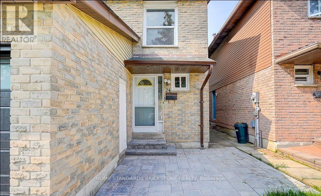 24 BARRINGTON CRESCENT