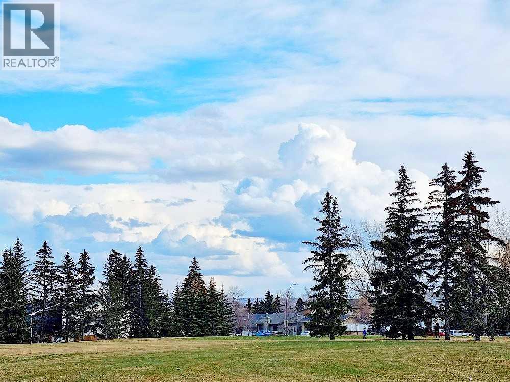 232 Millbank Drive SW