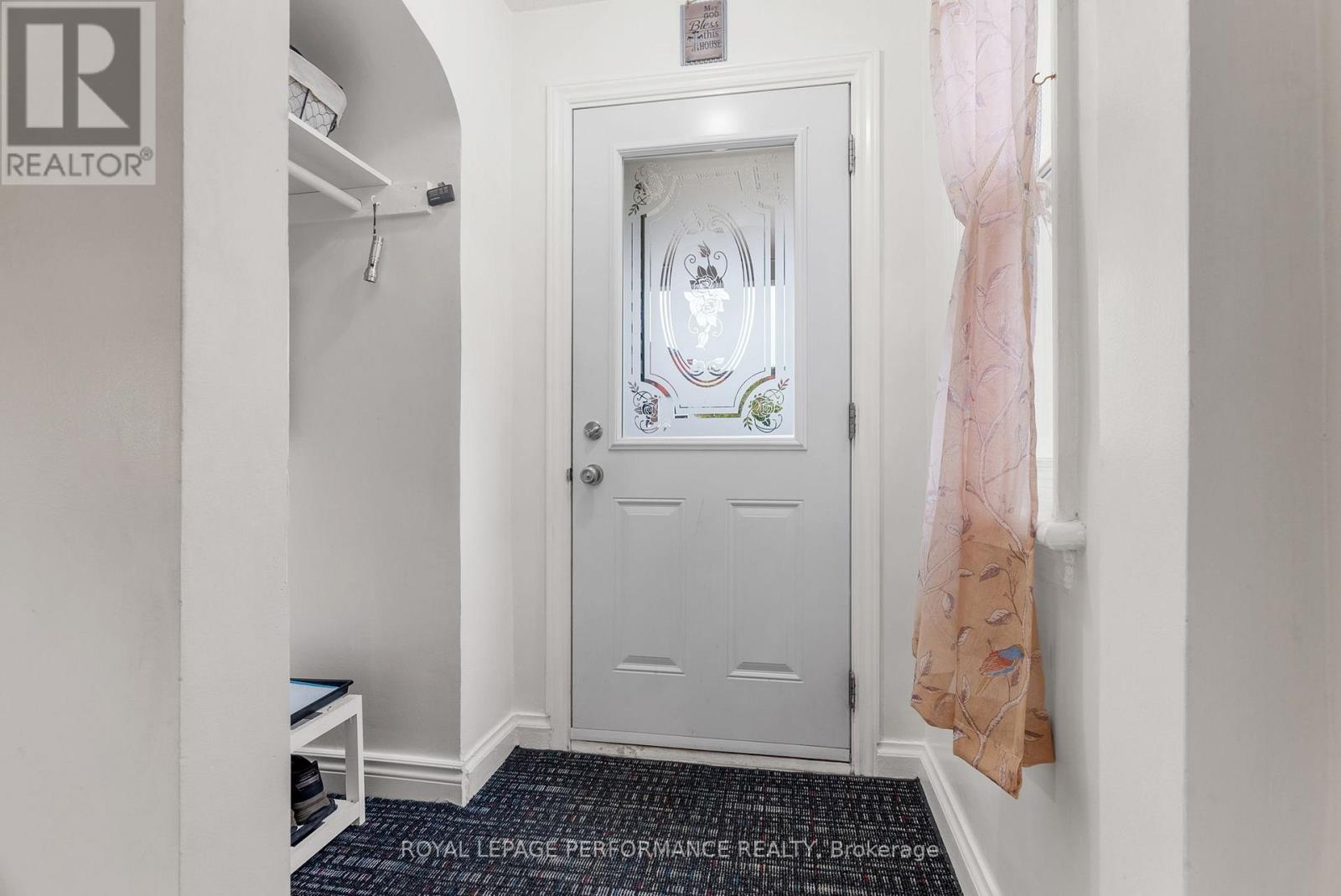 72 DAGMAR AVENUE