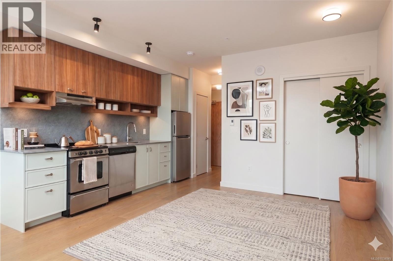 210 629 Speed Ave