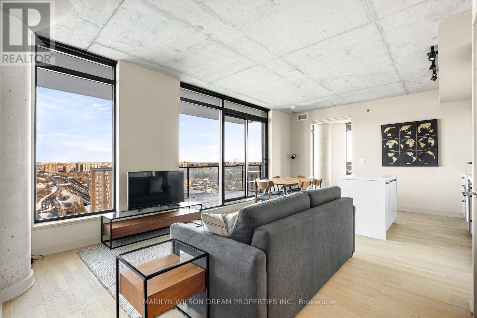 1701 - 203 CATHERINE STREET