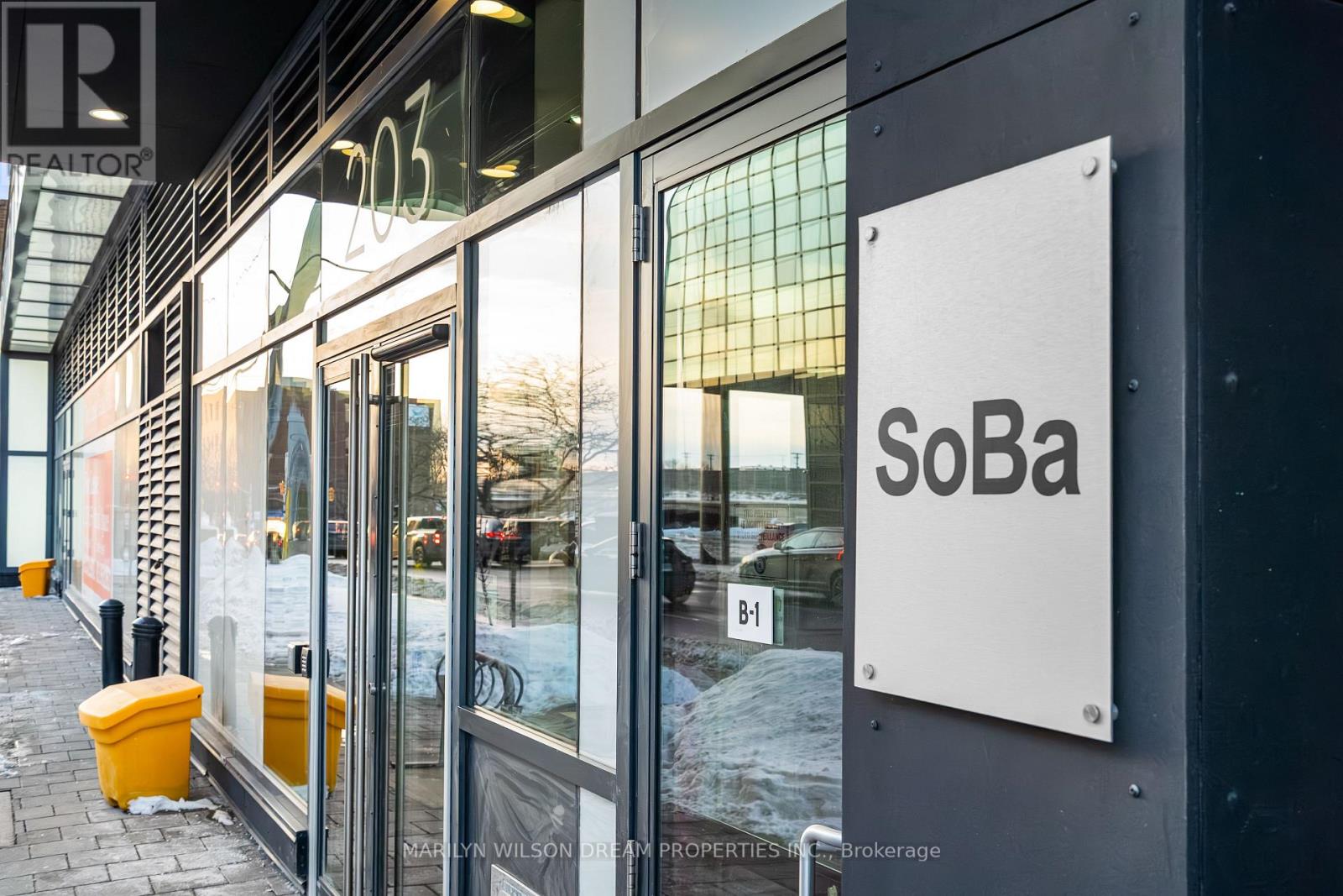 1701 - 203 CATHERINE STREET