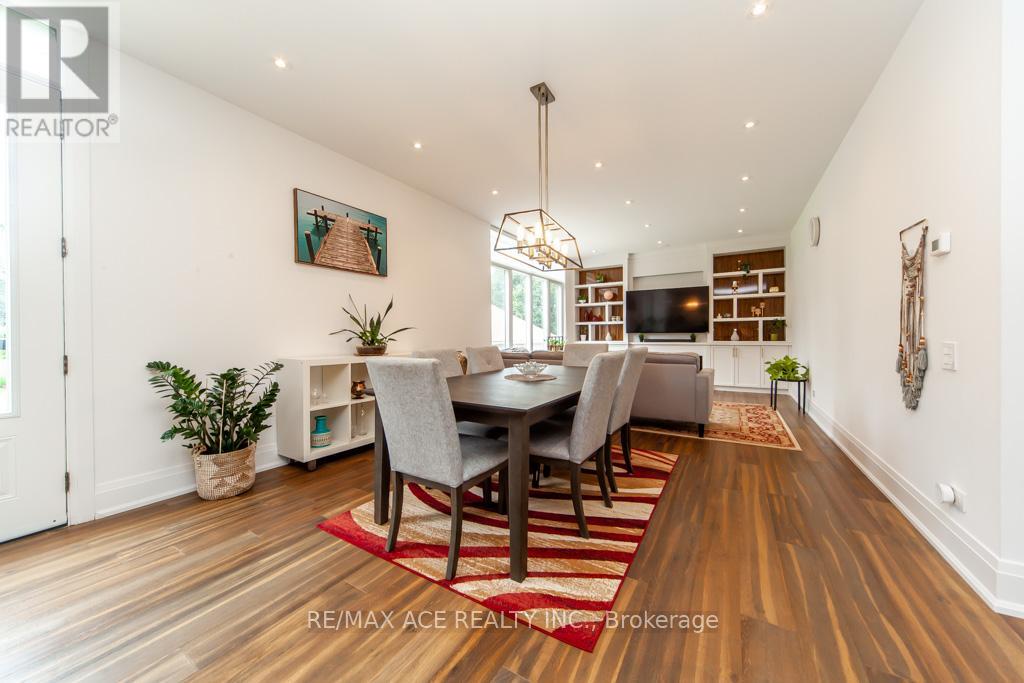44 MUIR DRIVE