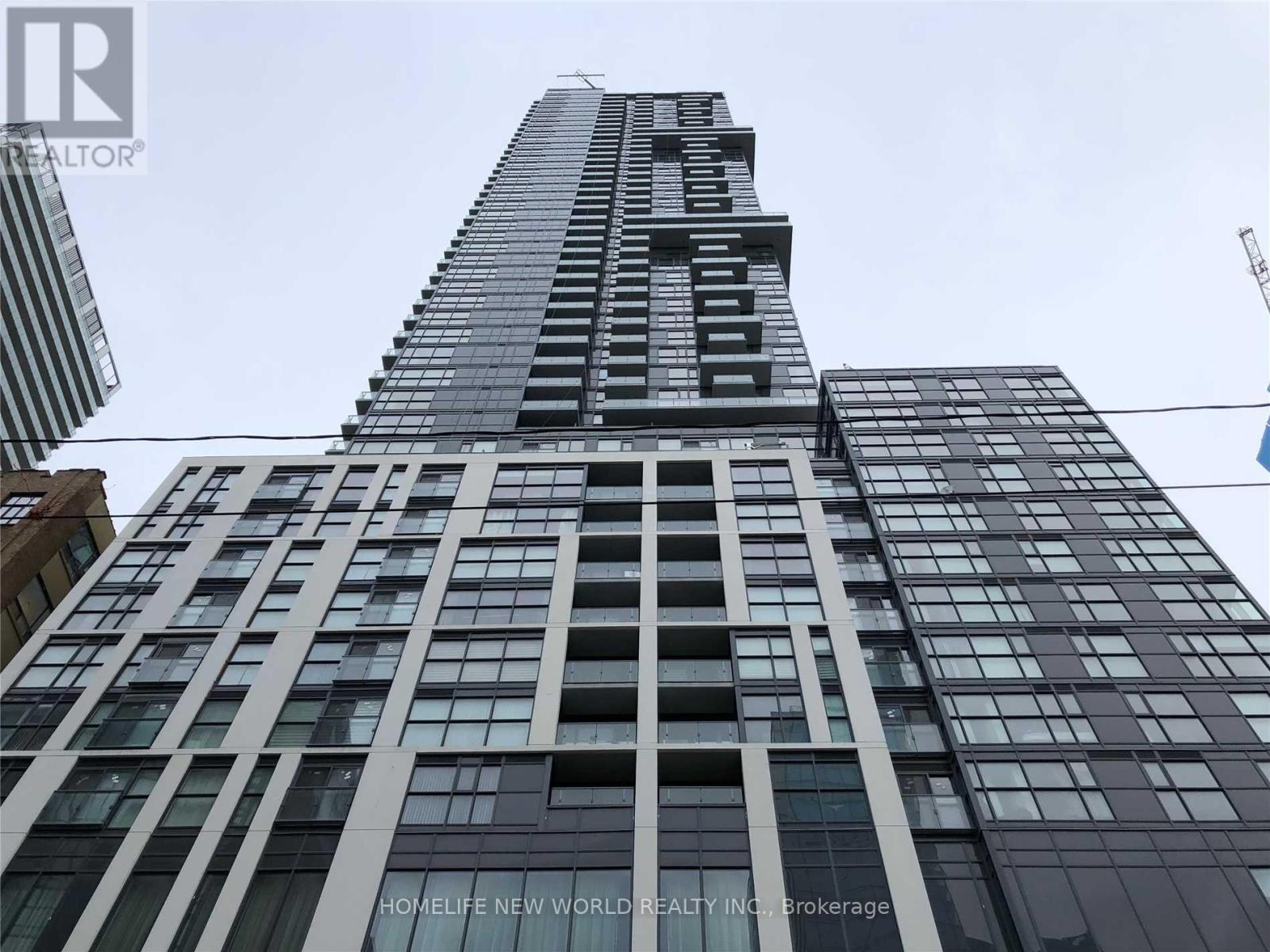3315 - 87 PETER STREET