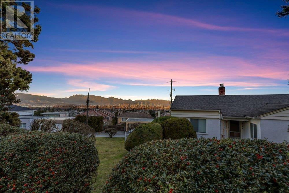 4180 QUESNEL DRIVE