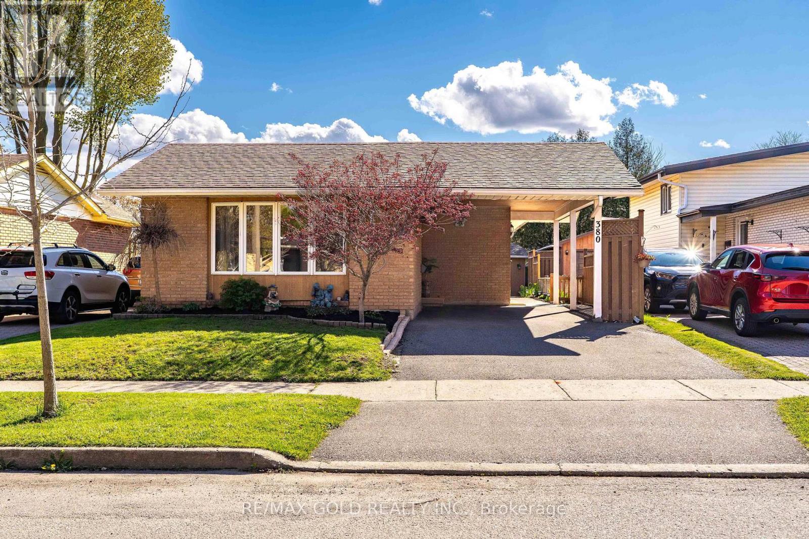 380 GRANGEWOOD DRIVE W