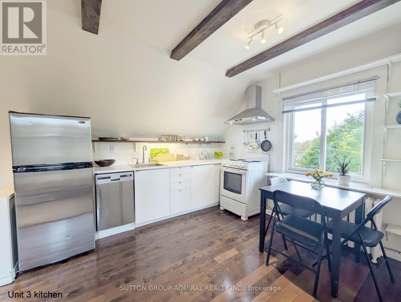 3RD FLR - 117 BELLHAVEN ROAD