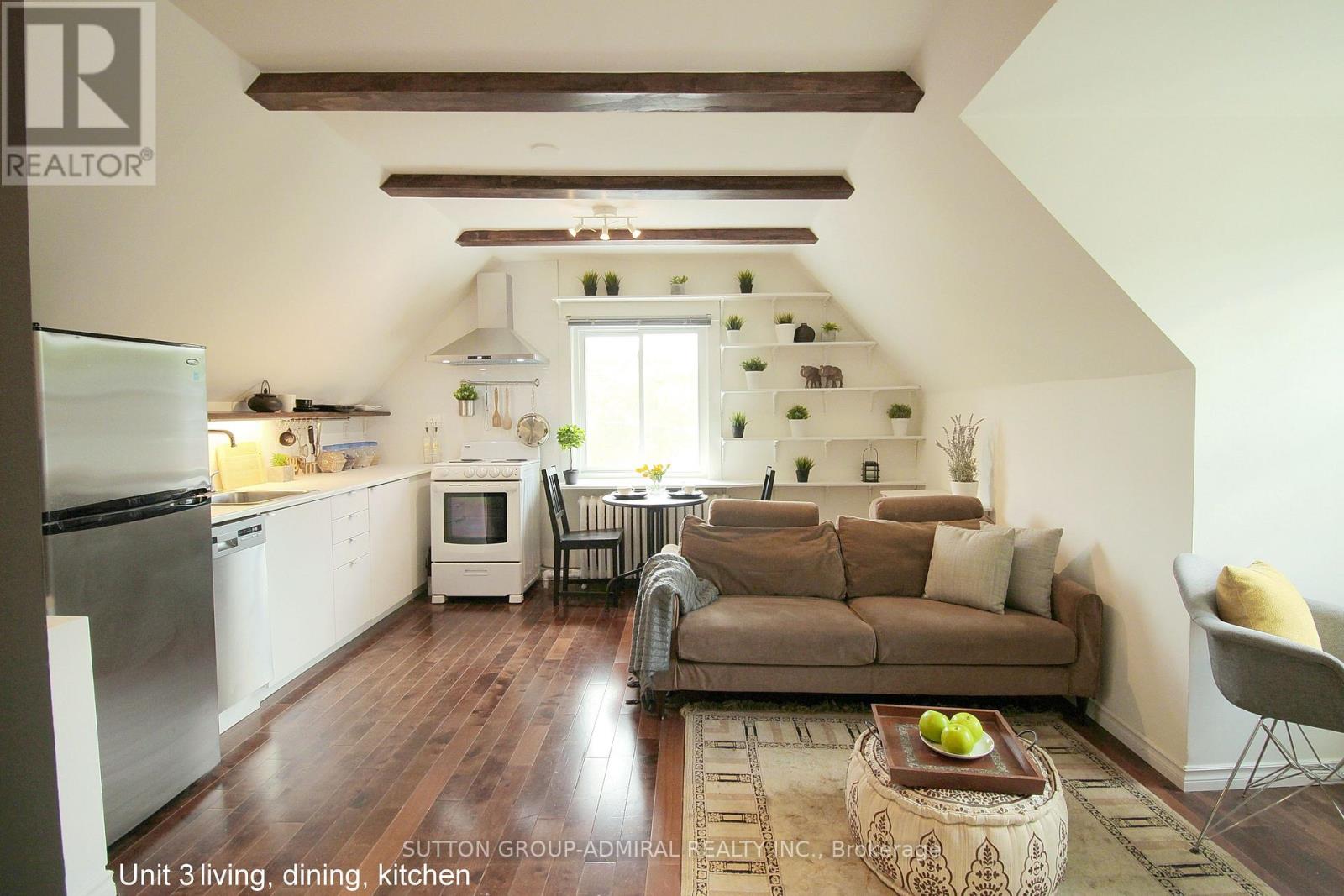 3RD FLR - 117 BELLHAVEN ROAD