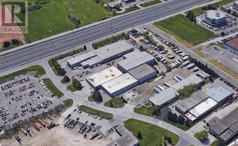 1030 HERITAGE Road Burlington ON L7L4X9
