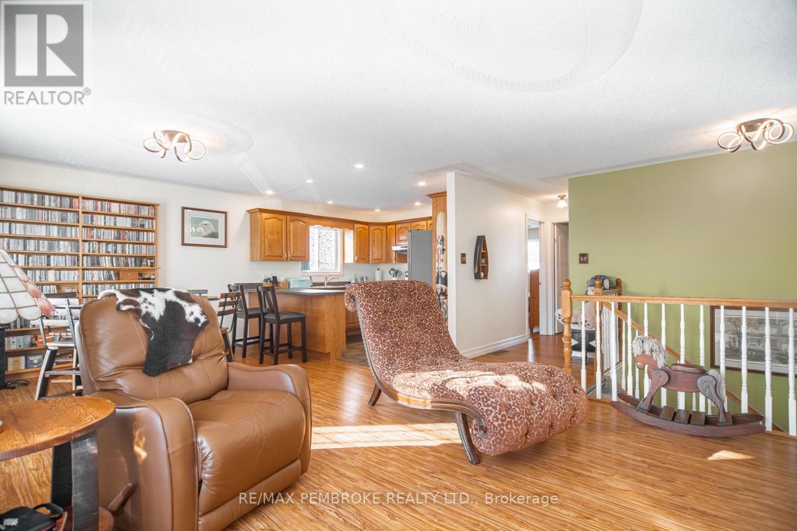 193 D'YOUVILLE DRIVE