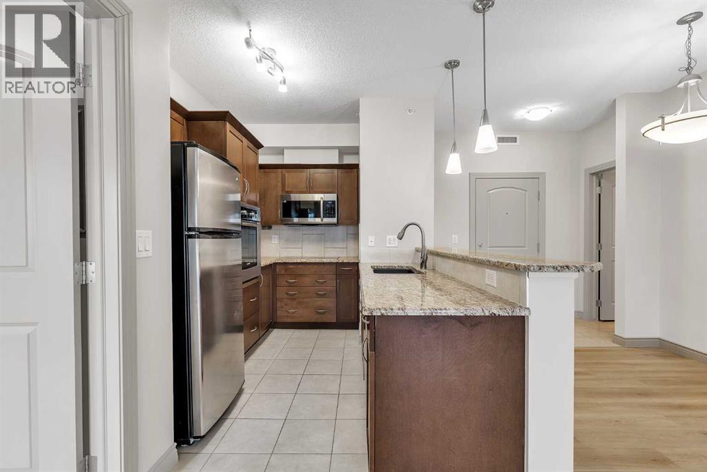 412, 70 Royal Oak Plaza NW