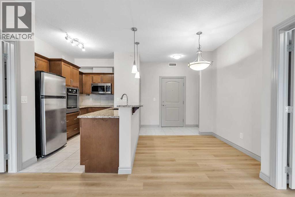 412, 70 Royal Oak Plaza NW