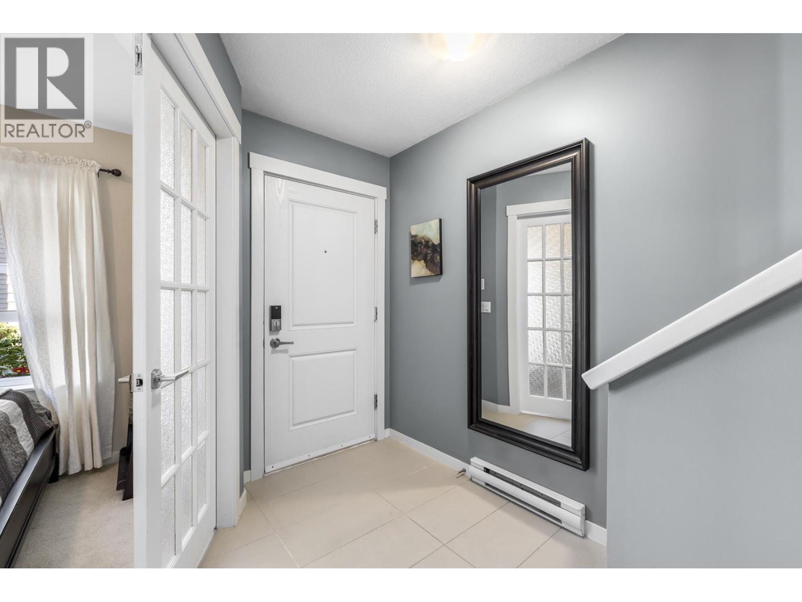 116 2418 AVON PLACE