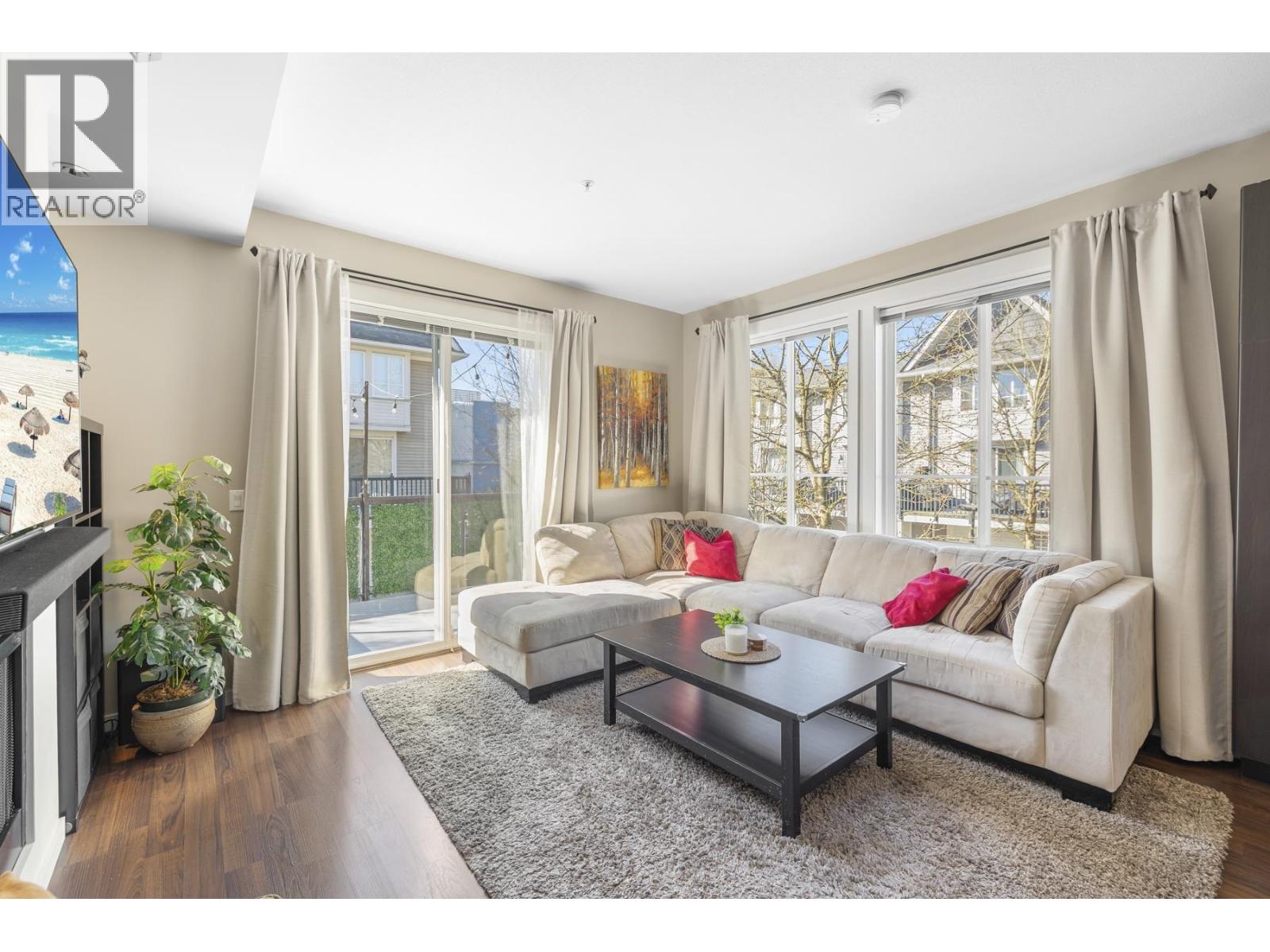 116 2418 AVON PLACE
