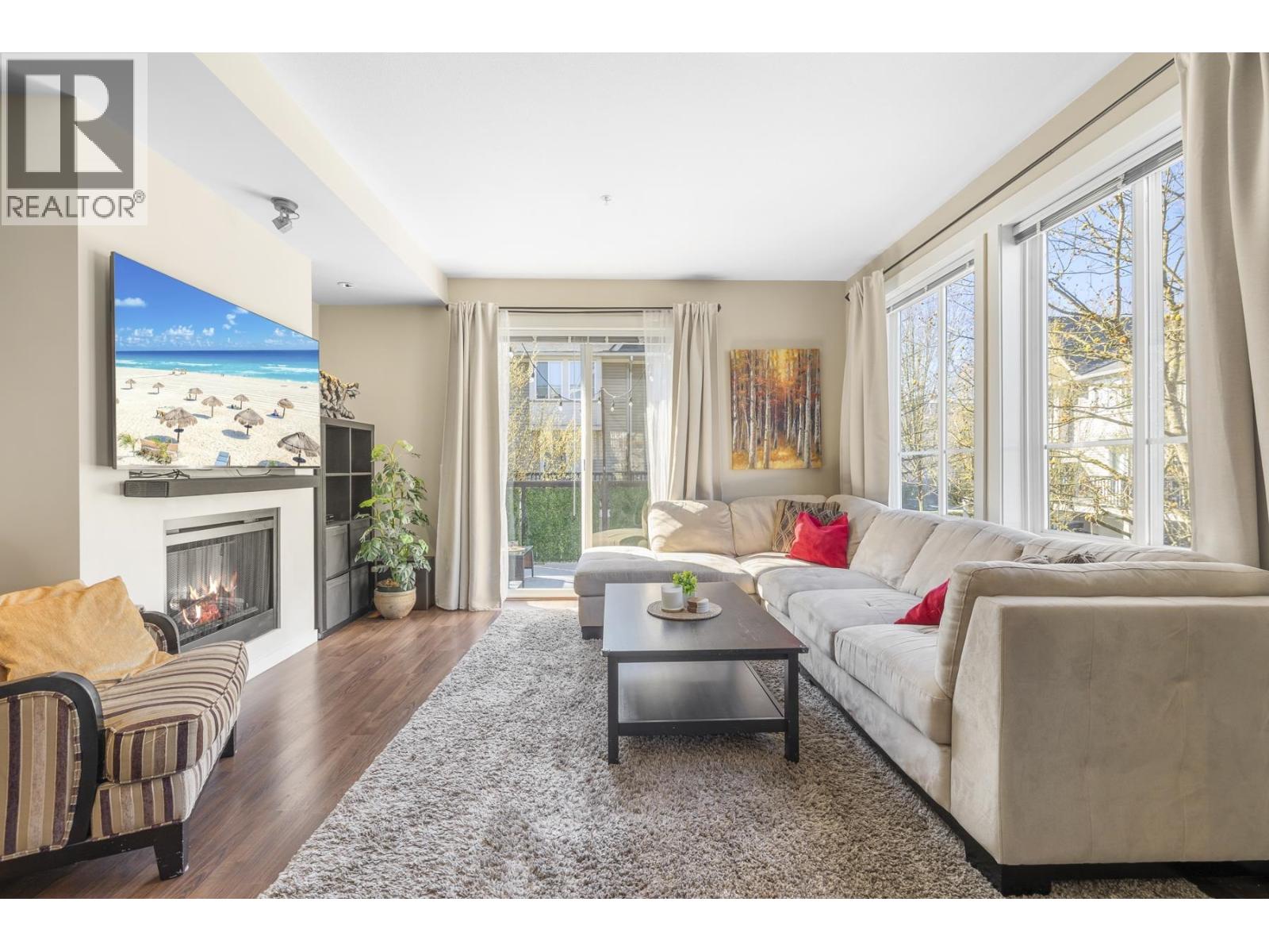 116 2418 AVON PLACE