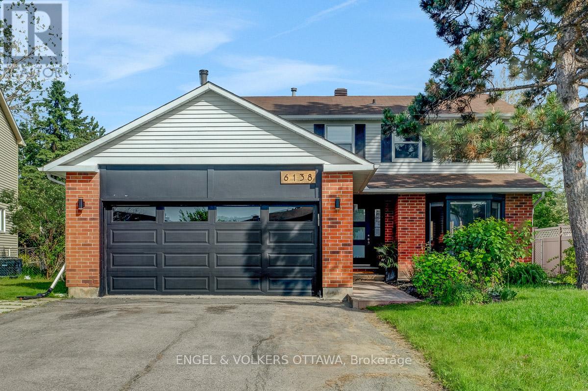 Photo 1 of 50 — 6138 VINEYARD DRIVE, Ottawa, ON K1C2N6