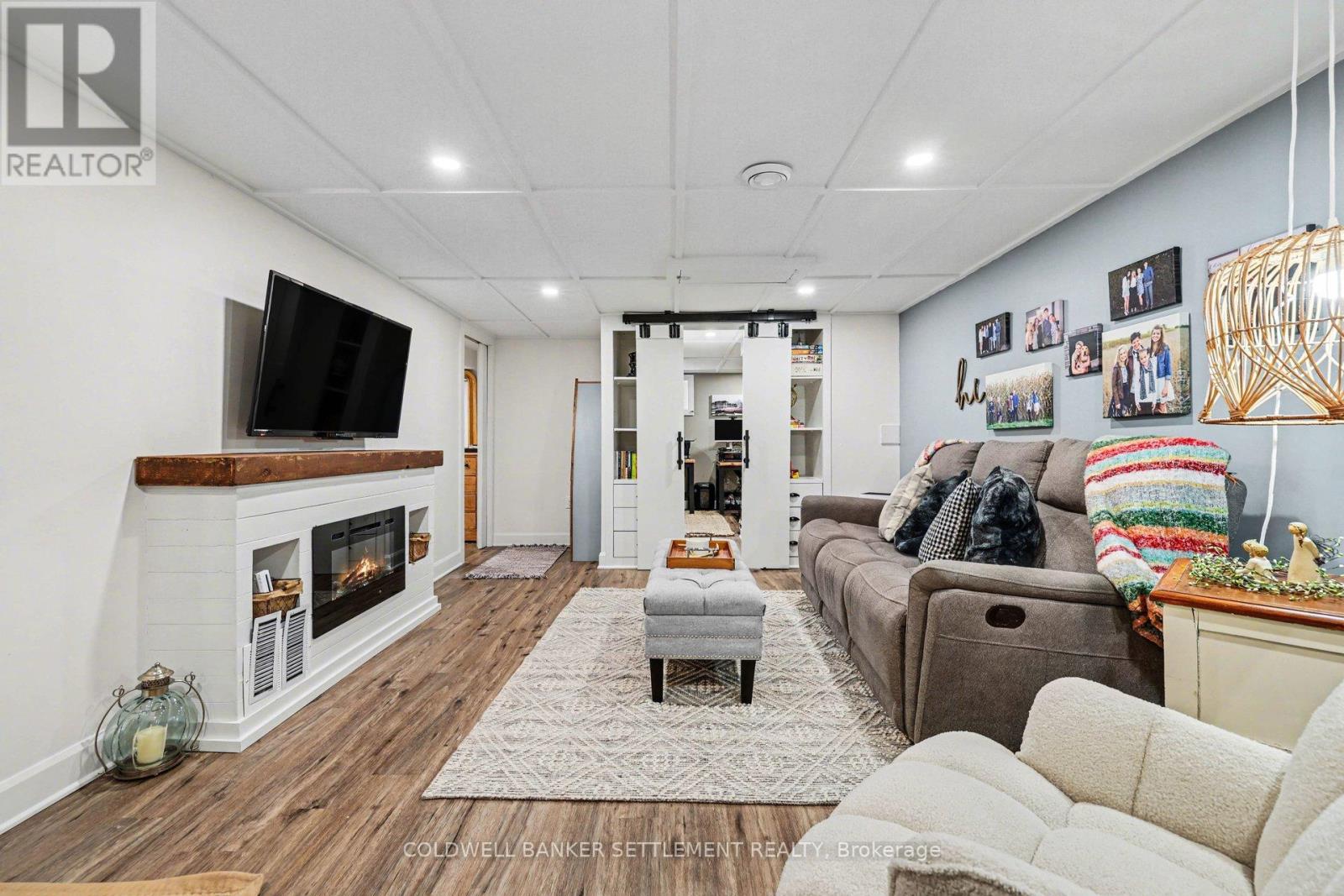 22 BROADVIEW AVENUE W