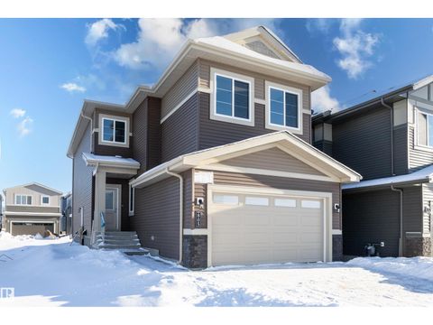 805 ELDERBERRY CO NW Edmonton AB T6M3J7