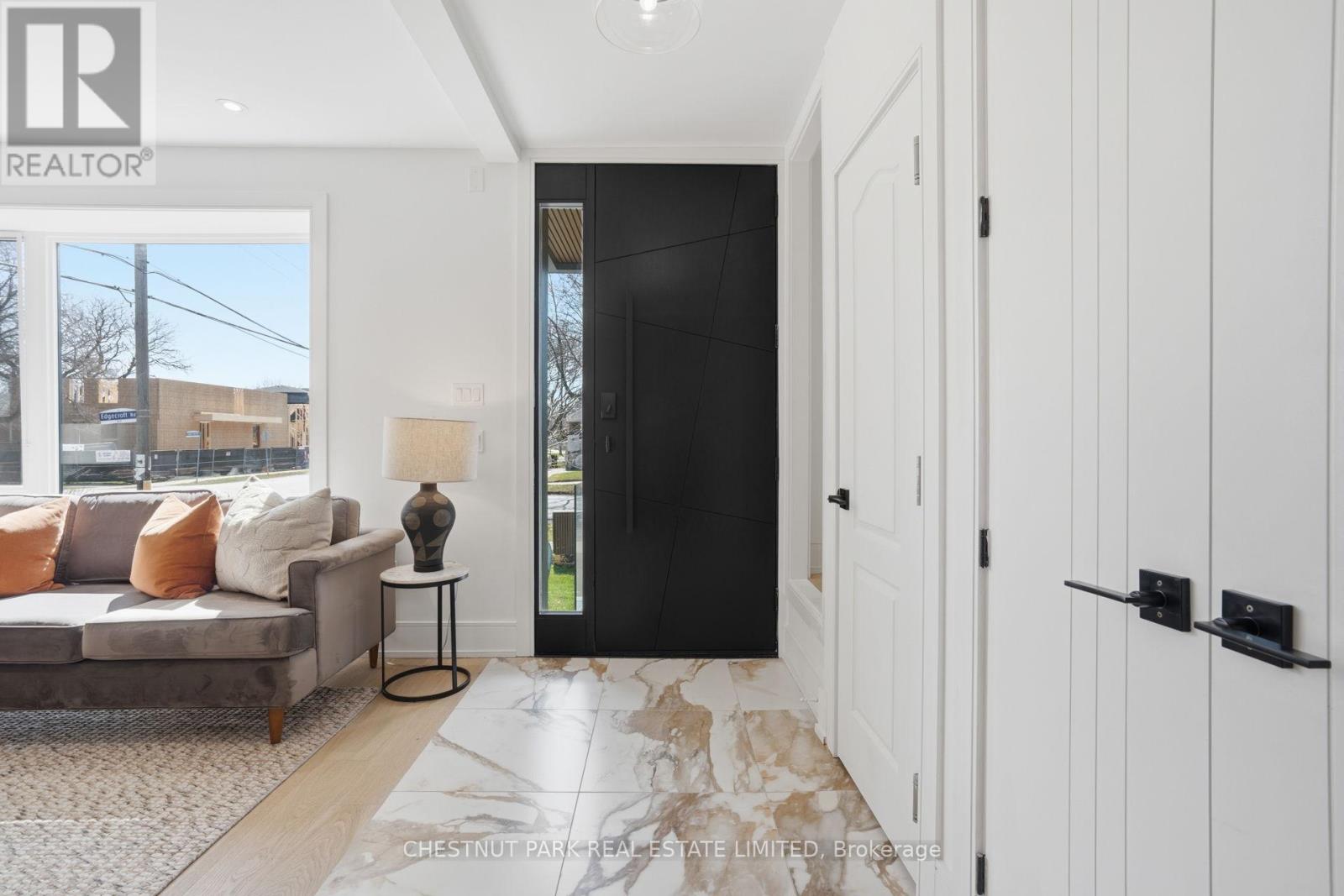 86 EDGECROFT ROAD