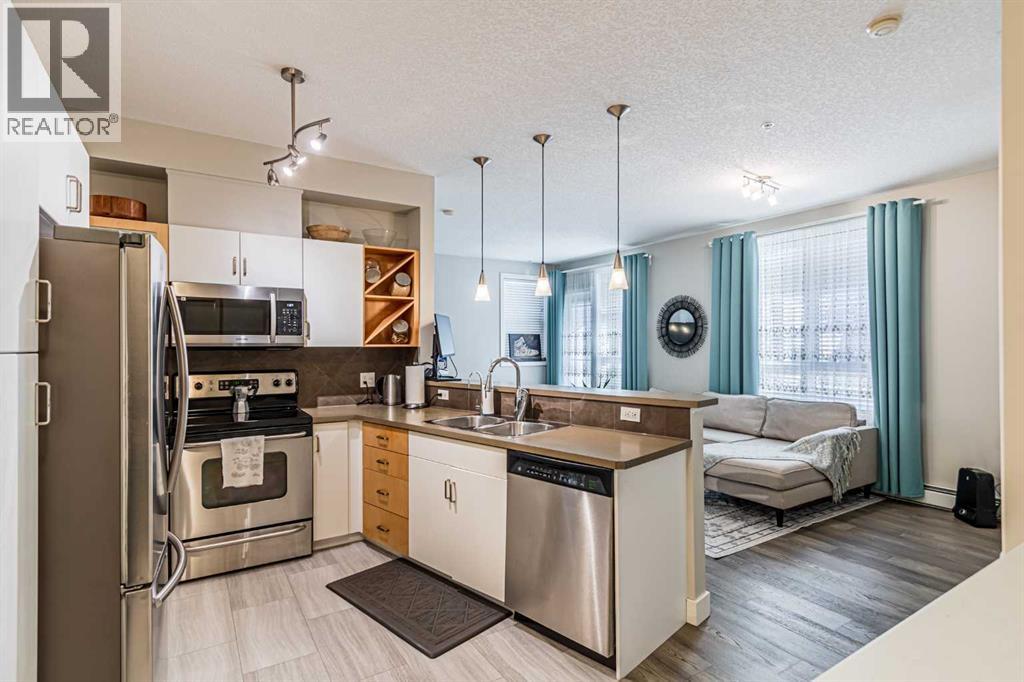 118, 3600 15A Street SW