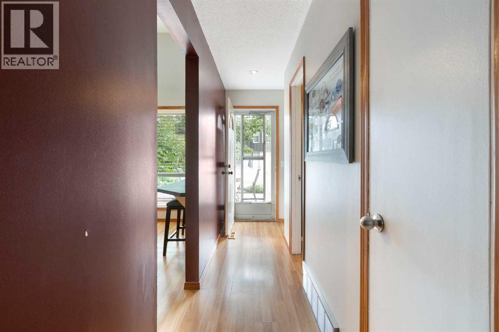 426 Brae Glen Crescent SW