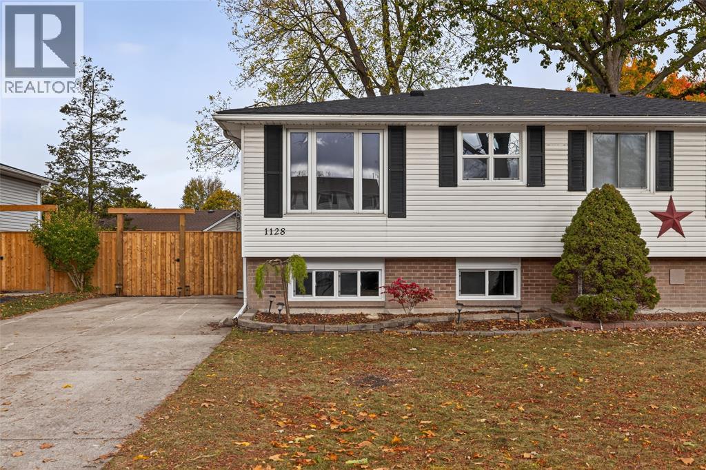 1128 OVERLEA CRESCENT