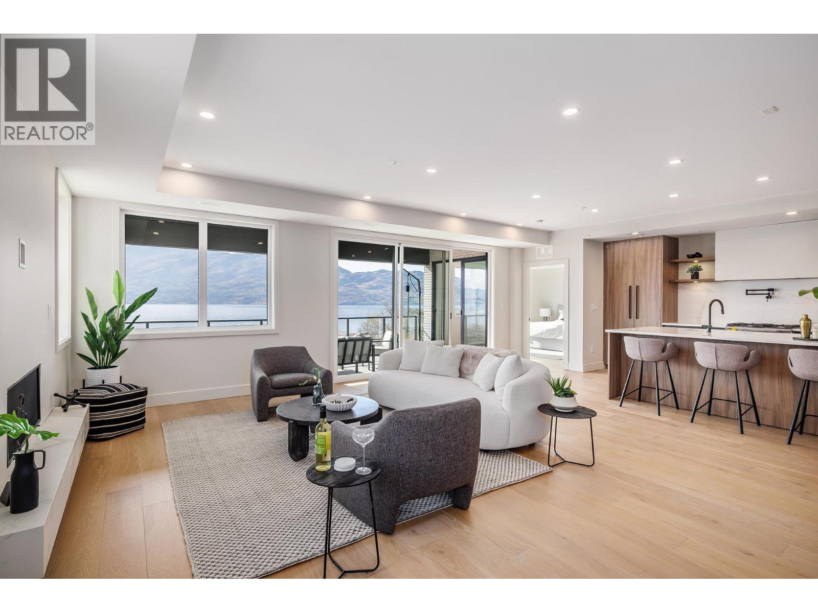 5304 Buchanan Road Unit# 201