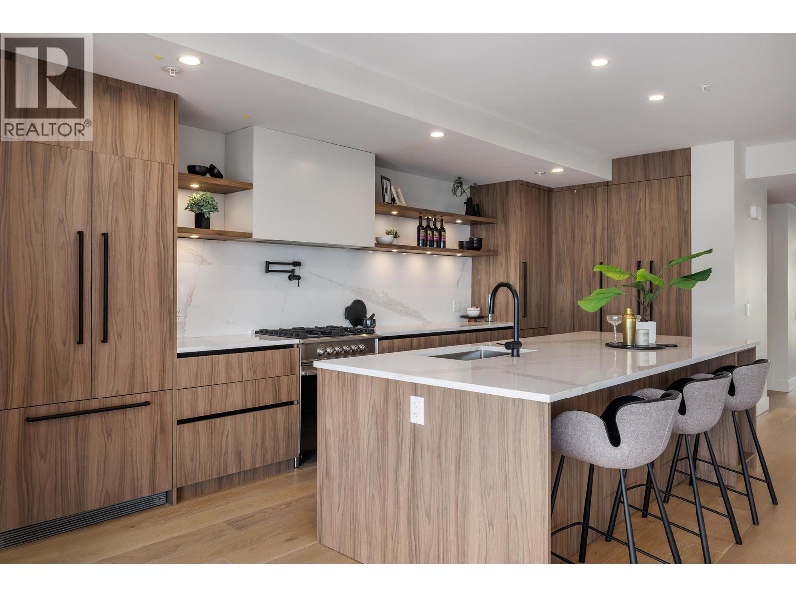 5304 Buchanan Road Unit# 201