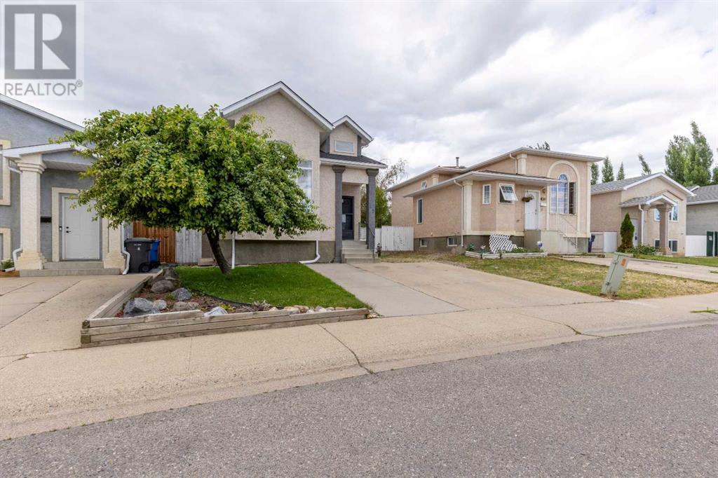 42 Assiniboia Way W