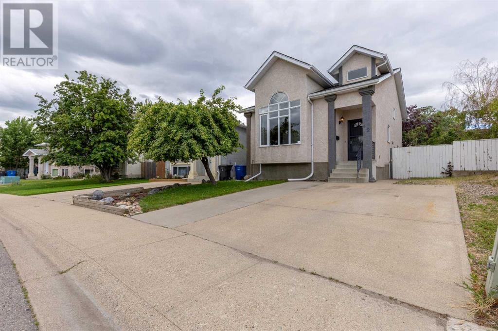42 Assiniboia Way W