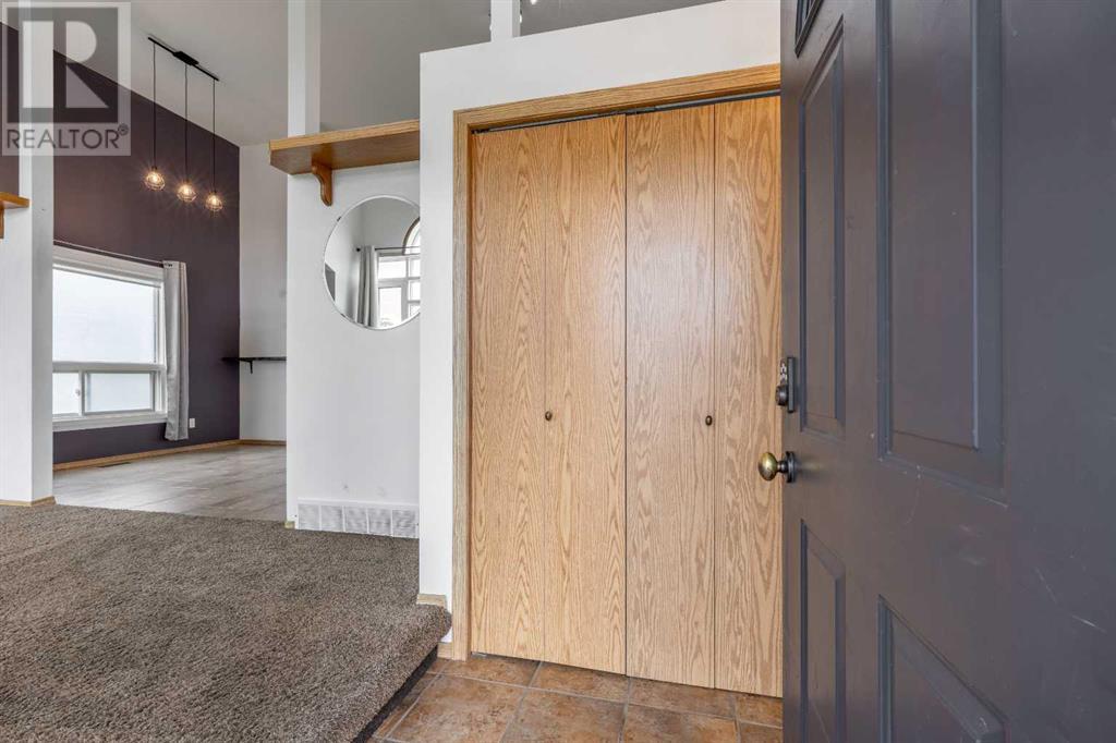 42 Assiniboia Way W