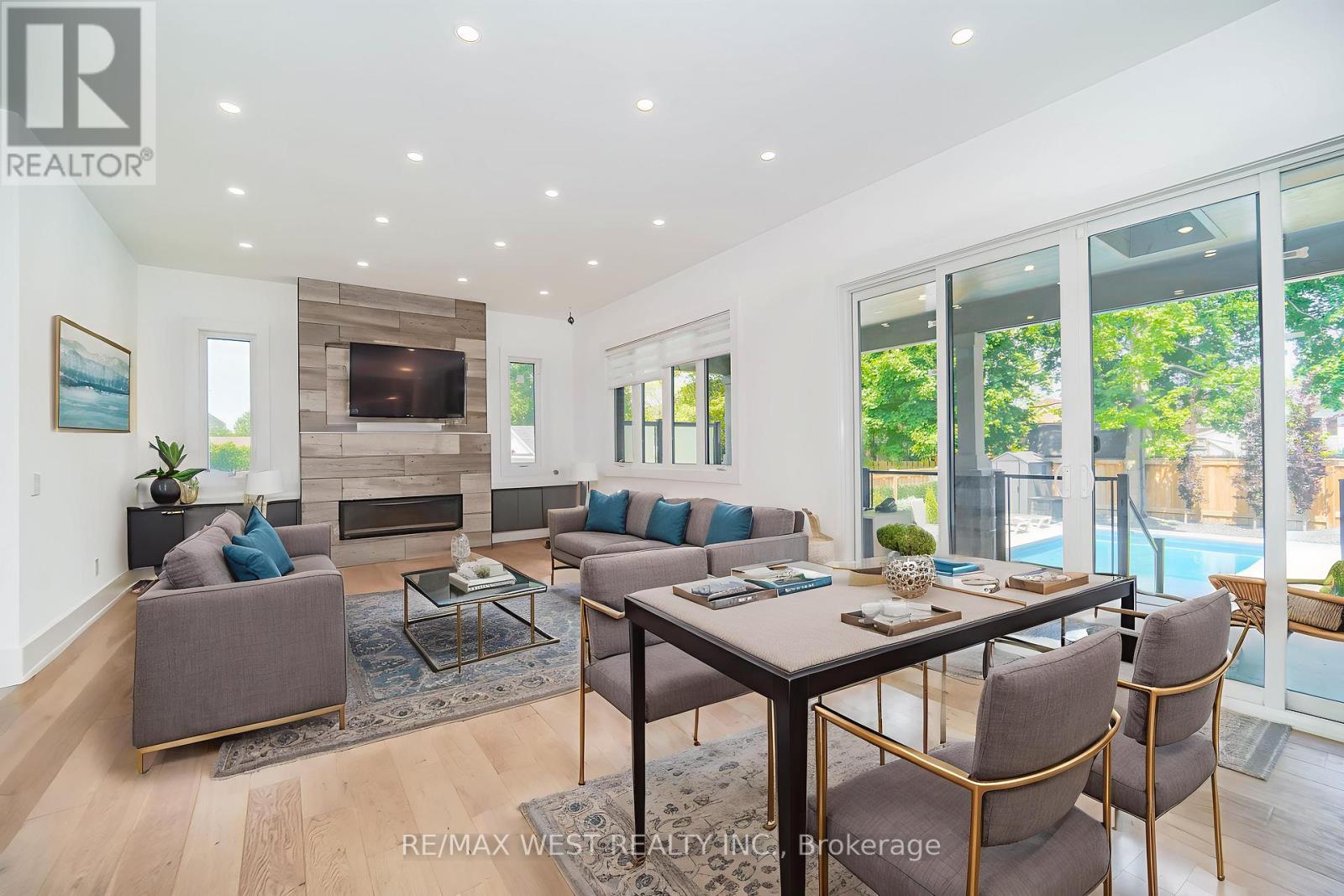 407 COCHRANE STREET