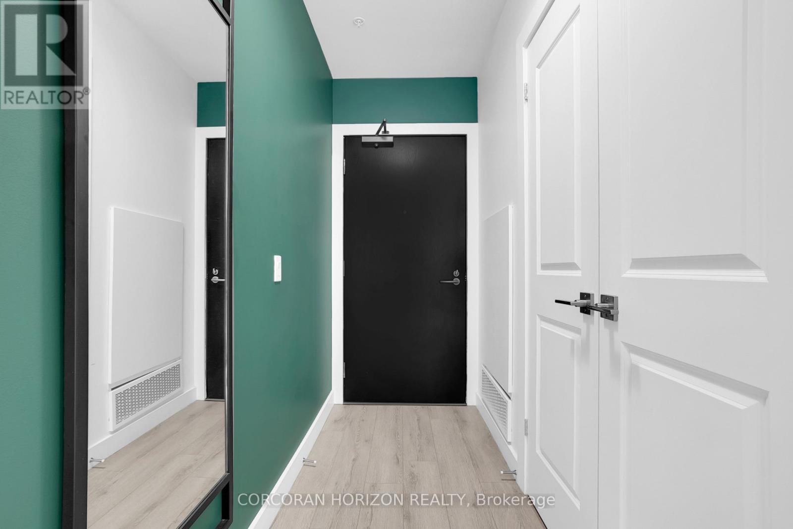 605 - 15 GLEBE STREET