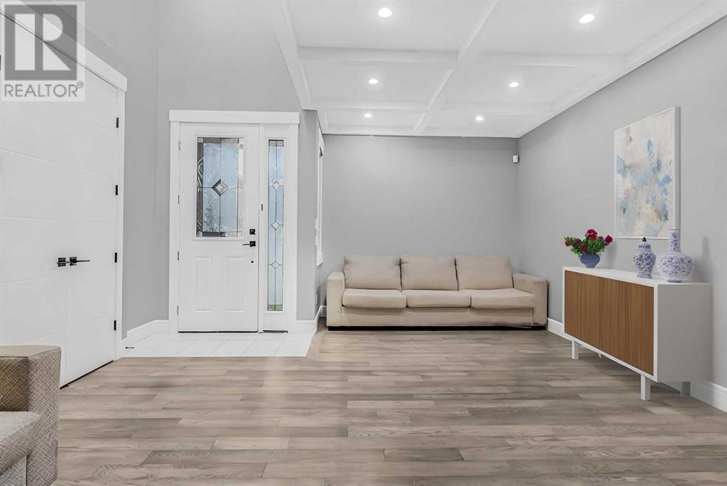 247 Kinniburgh Place