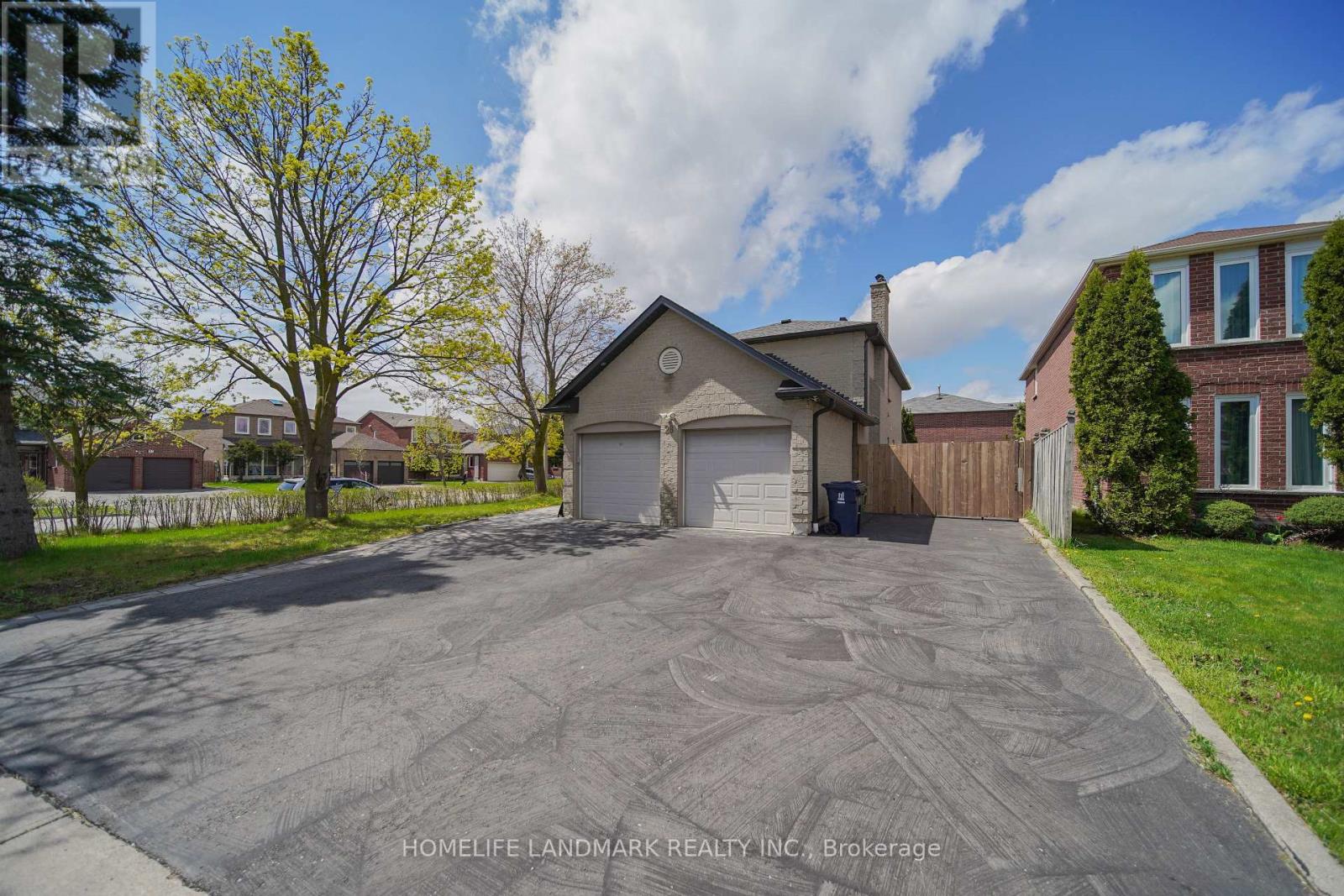 28 EAGLEDANCE DRIVE