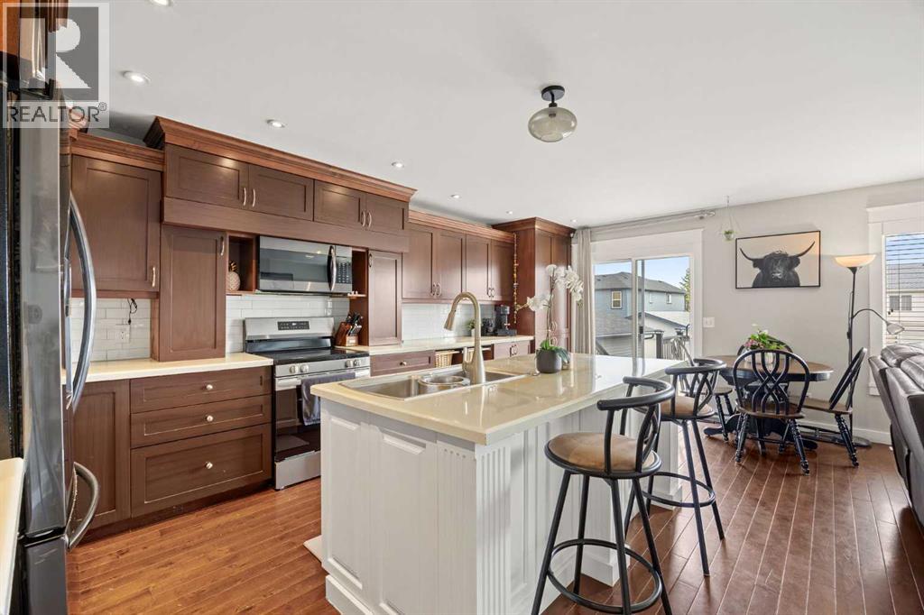 19 Covemeadow Crescent NE