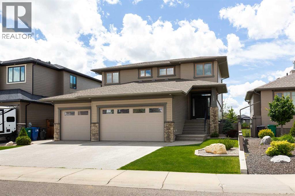 788 Canyonview Close W