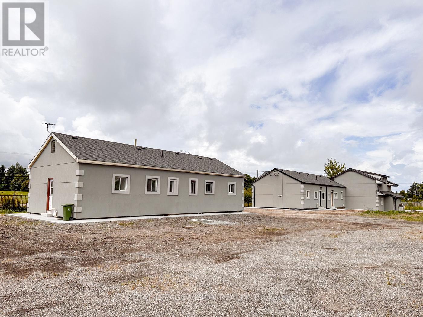 4049 HWY 6