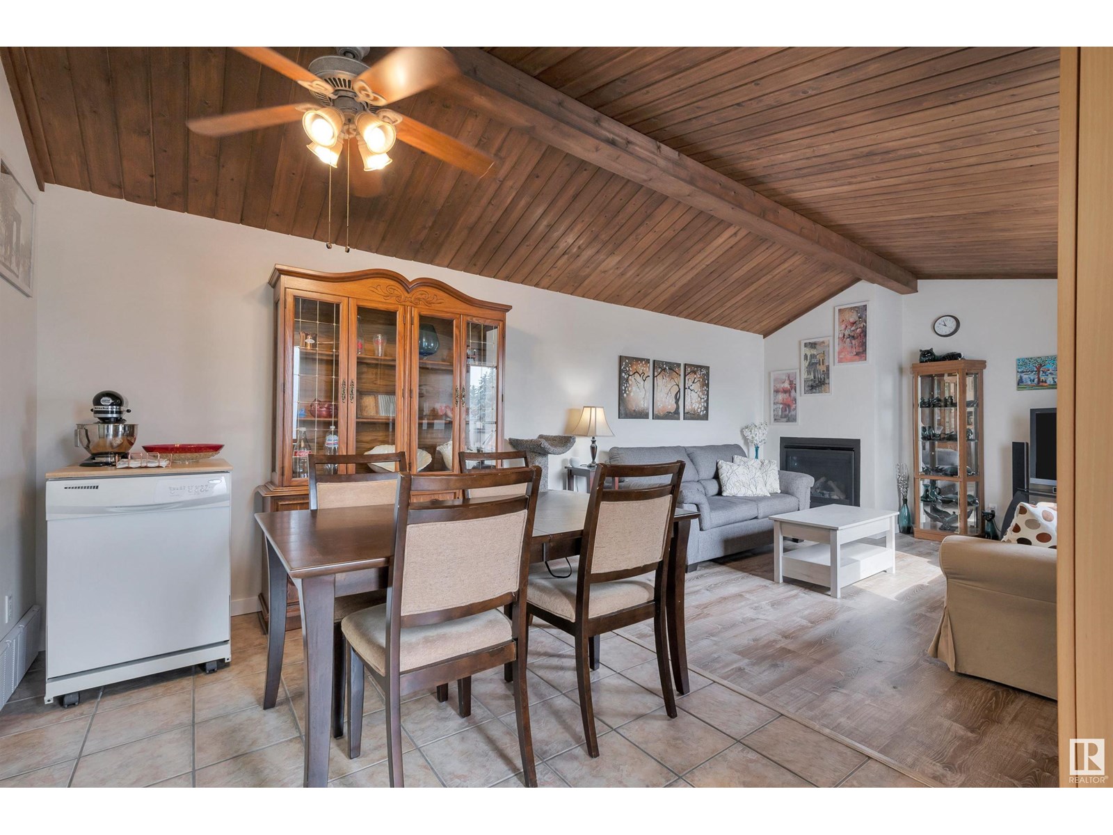 #214 214 Marlborough PL NW