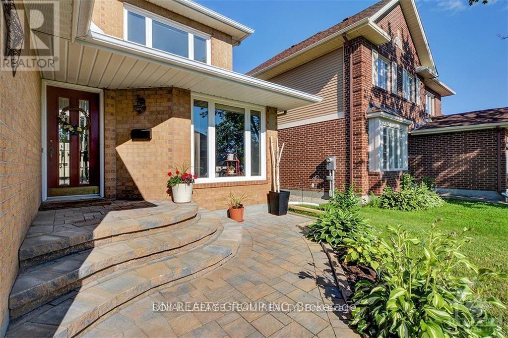 5 DALECROFT CRESCENT